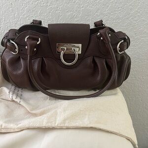 Salvatore Ferragamo Elegant Brown Leather Handbag